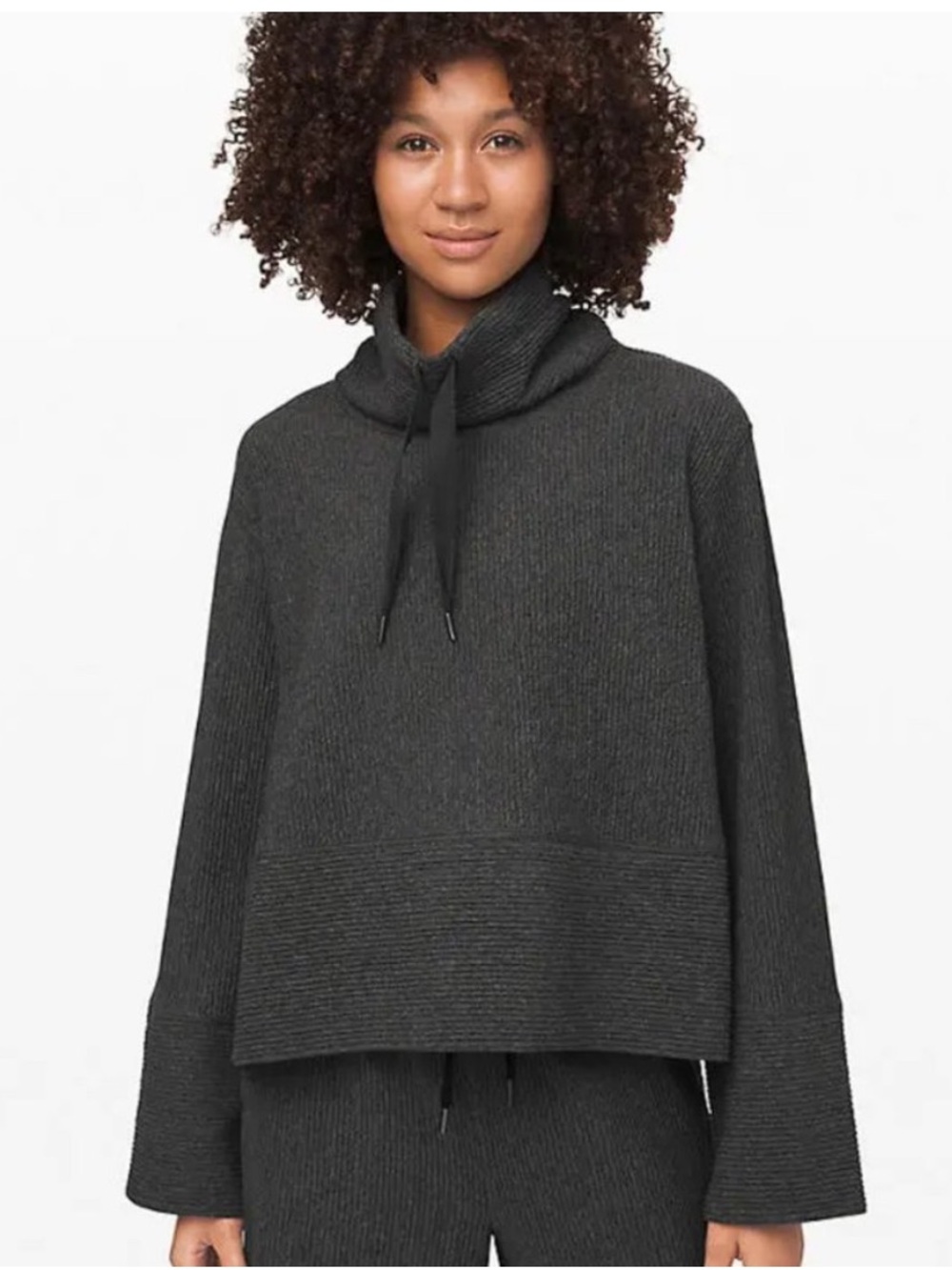 EUC Lululemon Retreat Yourself pullover, XS/S